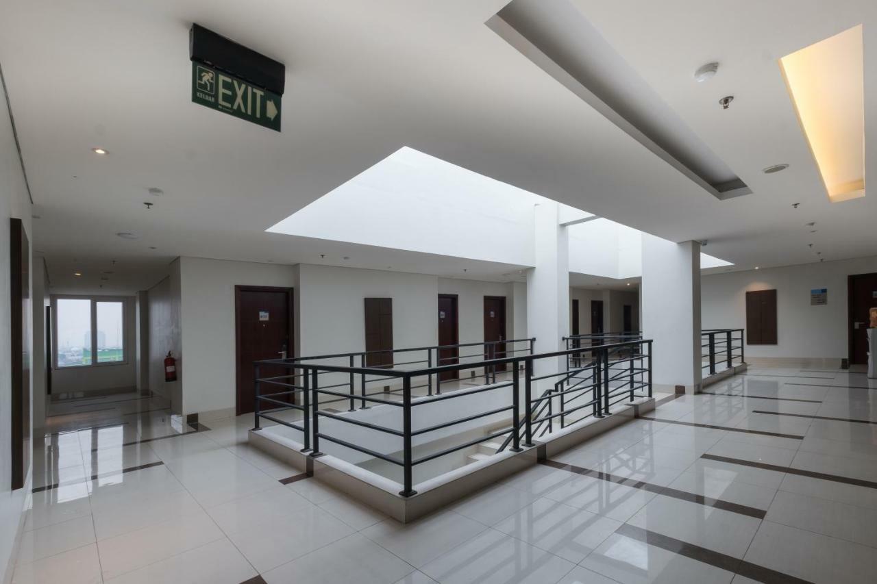 Hotel 88 Itc Fatmawati Jakarta By Wh Exterior foto